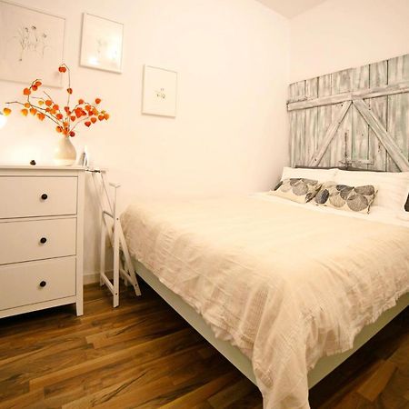 בראשוב Jasmine Serenity Apartment - Central, Behind Black Church מראה חיצוני תמונה
