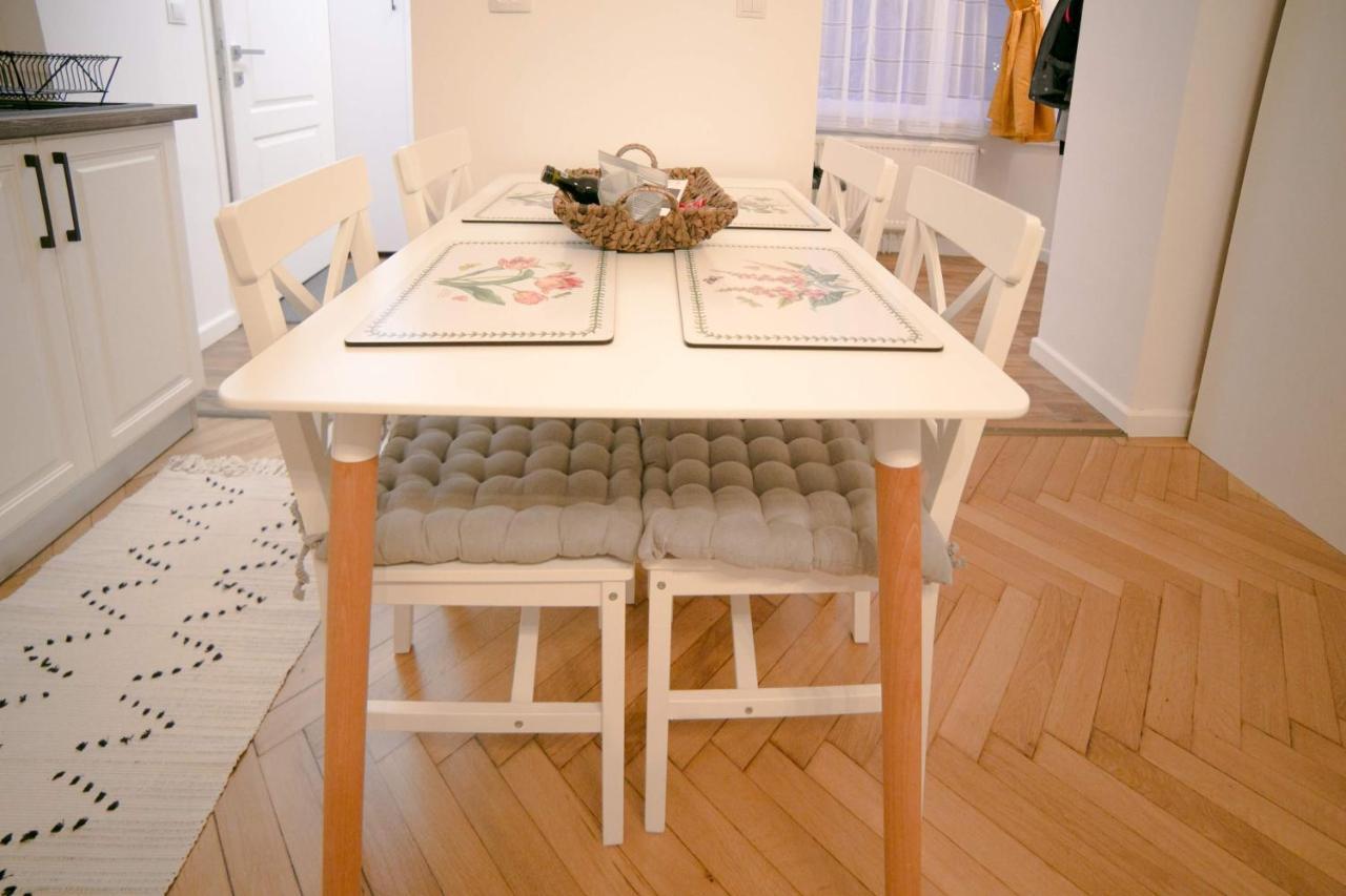 בראשוב Jasmine Serenity Apartment - Central, Behind Black Church מראה חיצוני תמונה