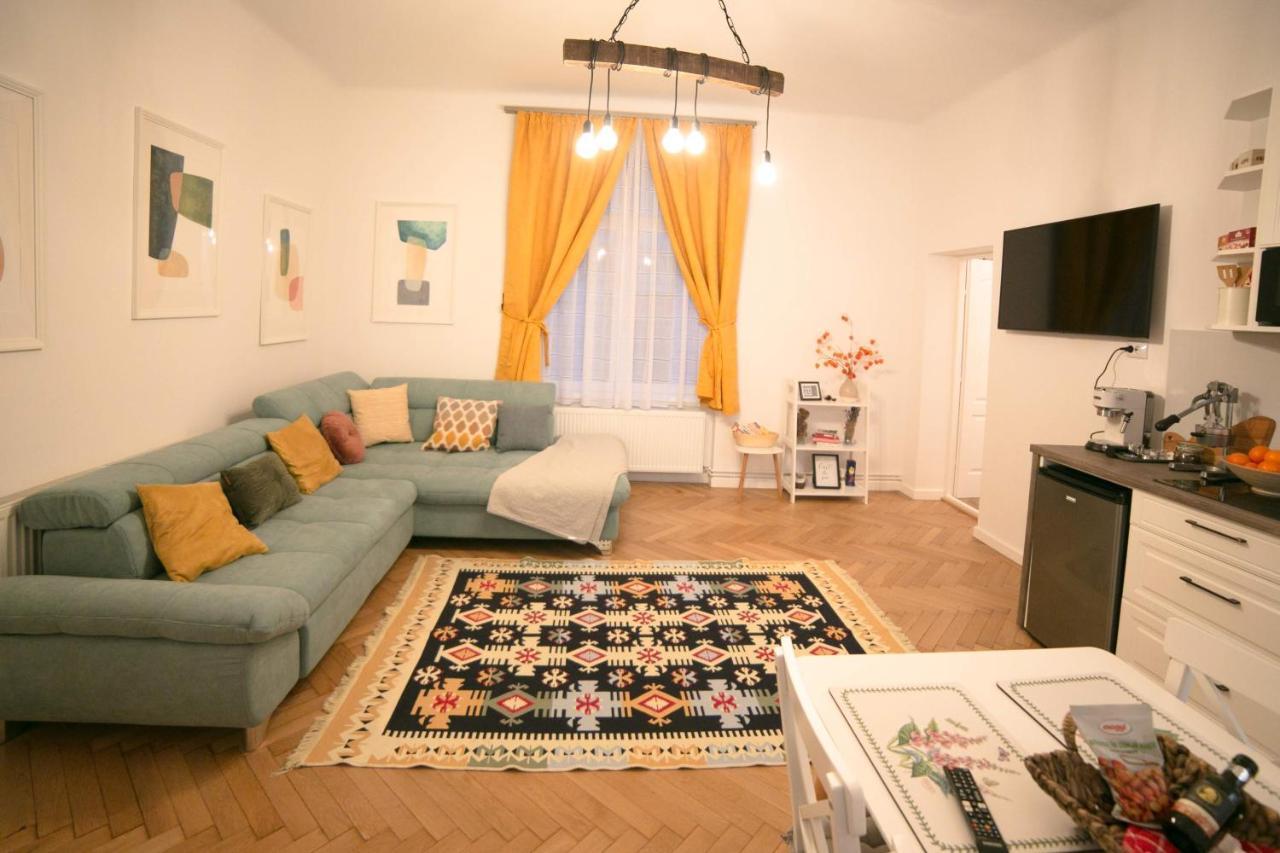בראשוב Jasmine Serenity Apartment - Central, Behind Black Church מראה חיצוני תמונה