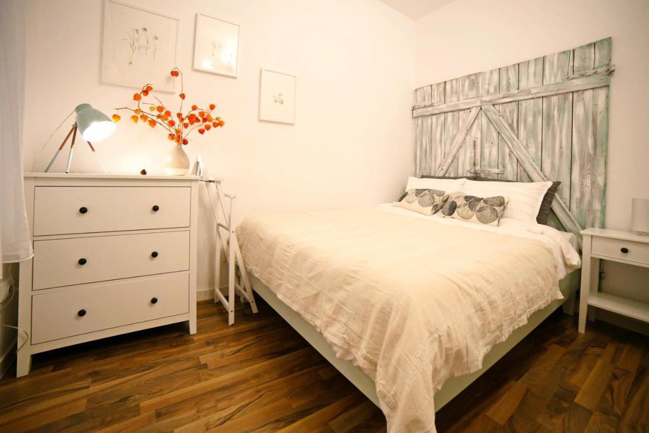 בראשוב Jasmine Serenity Apartment - Central, Behind Black Church מראה חיצוני תמונה