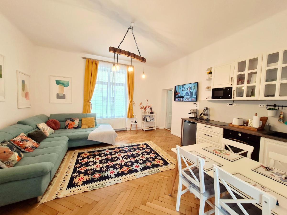 בראשוב Jasmine Serenity Apartment - Central, Behind Black Church מראה חיצוני תמונה