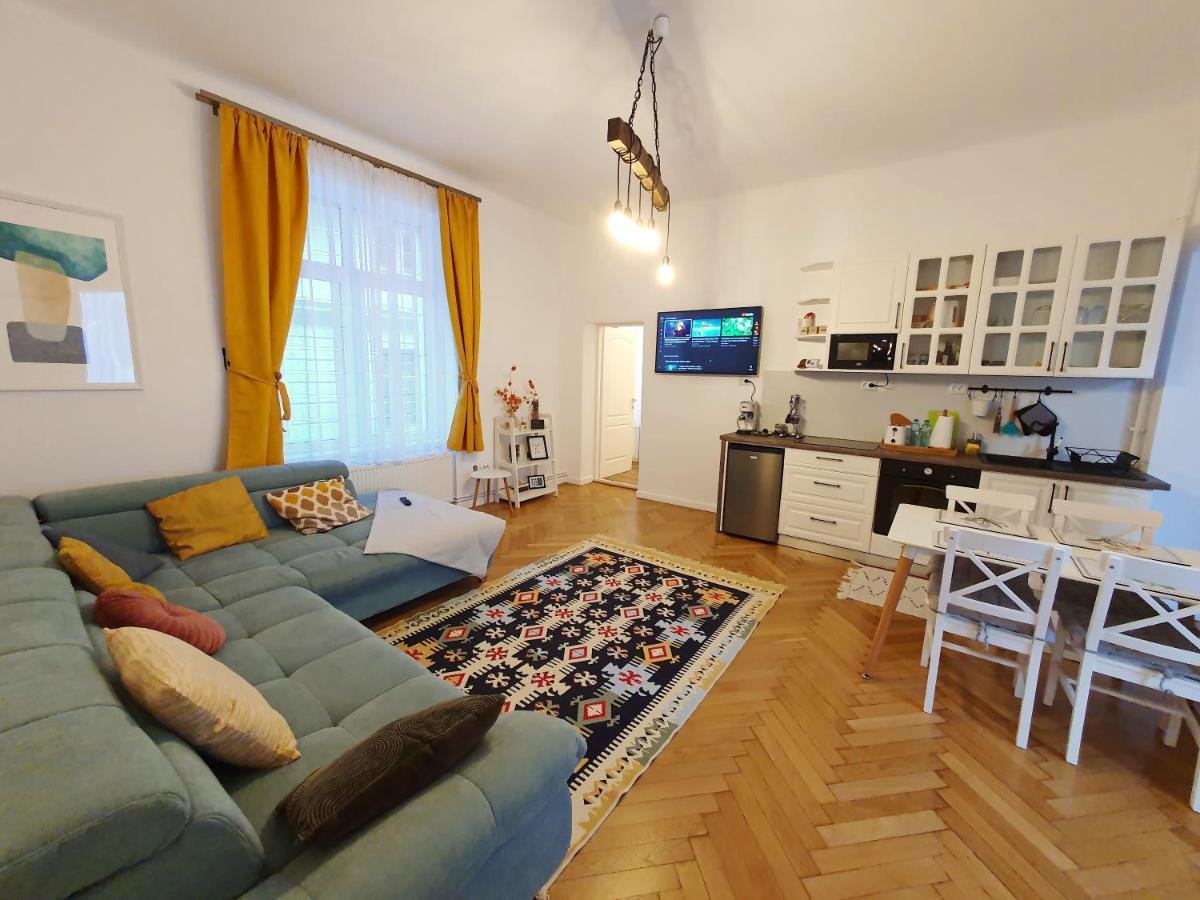 בראשוב Jasmine Serenity Apartment - Central, Behind Black Church מראה חיצוני תמונה