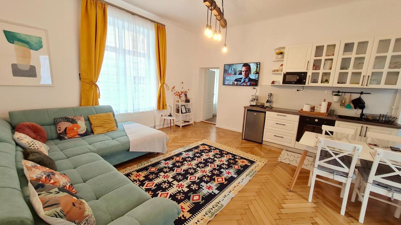 בראשוב Jasmine Serenity Apartment - Central, Behind Black Church מראה חיצוני תמונה